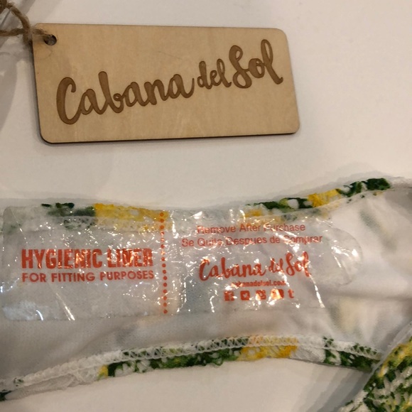 Cabana del Sole KeepIt Crochet Off Shoulder Bikini - Picture 8 of 8